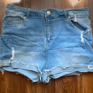 Denim shorts L Juniors